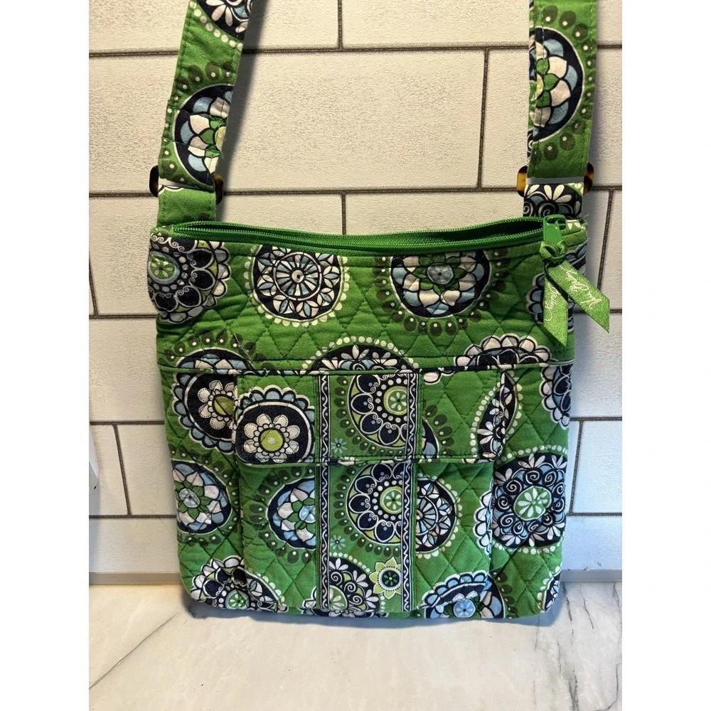 Vera Bradley Cupcakes Green Quilted Crossbody Bag Retired Floral Medallion